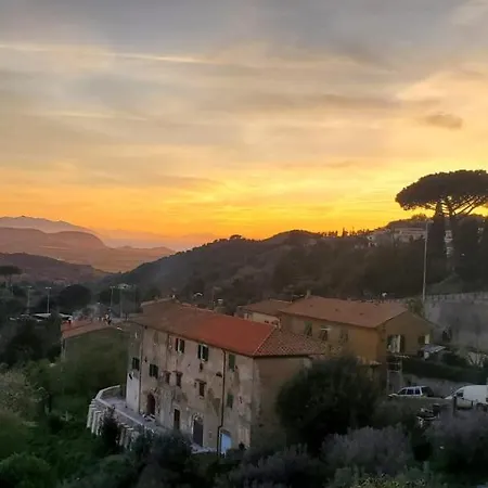 Apartment Casina Toscana, Cozy In The Heart Of With Free Wi-fi *
