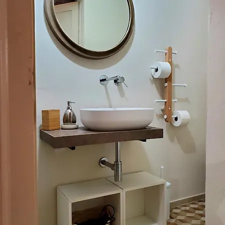 Casina Toscana, Cozy In The Heart Of With Free Wi-fi Apartment Campiglia Marittima